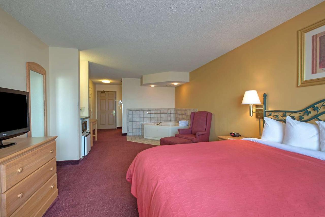 Country Inn & Suites By Radisson, Forest Lake, Mn Экстерьер фото