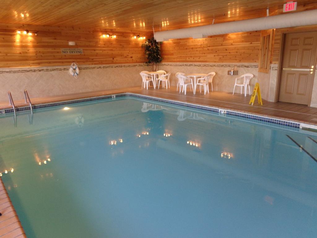 Country Inn & Suites By Radisson, Forest Lake, Mn Экстерьер фото