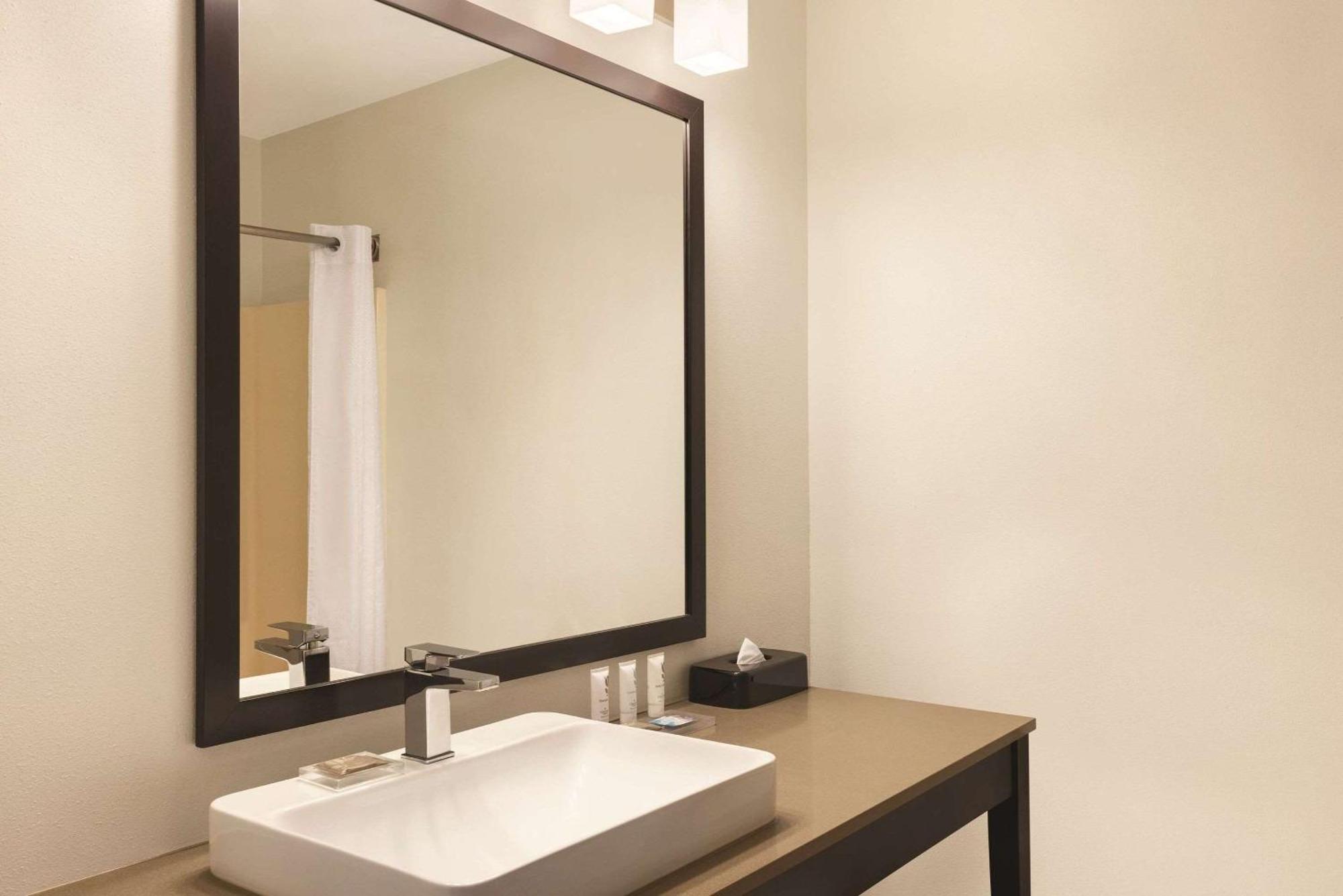 Country Inn & Suites By Radisson, Forest Lake, Mn Экстерьер фото