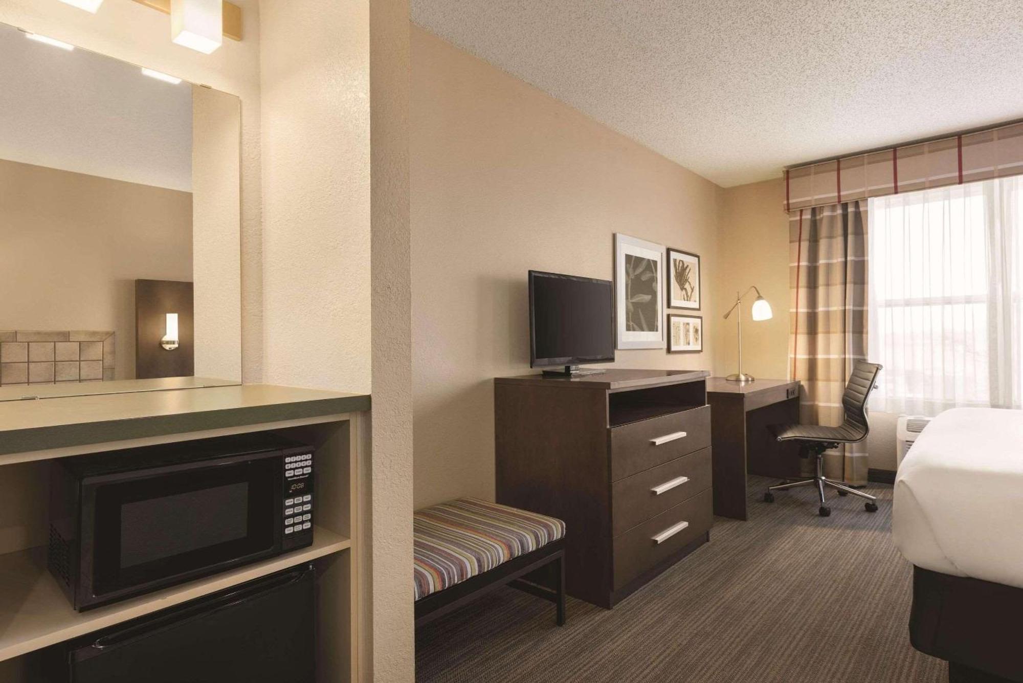 Country Inn & Suites By Radisson, Forest Lake, Mn Экстерьер фото
